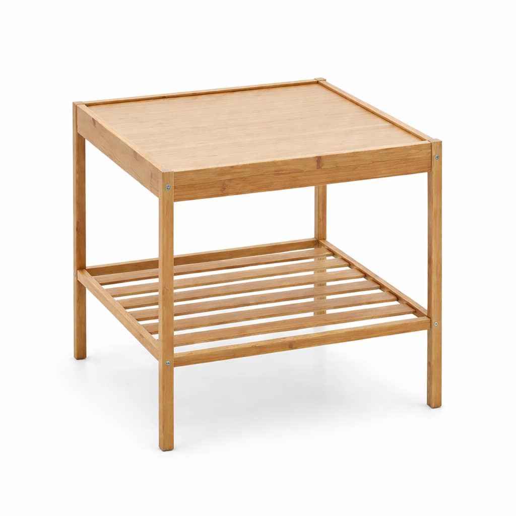 Mesa auxiliar de bambú con repisa inferior decorada en living moderno