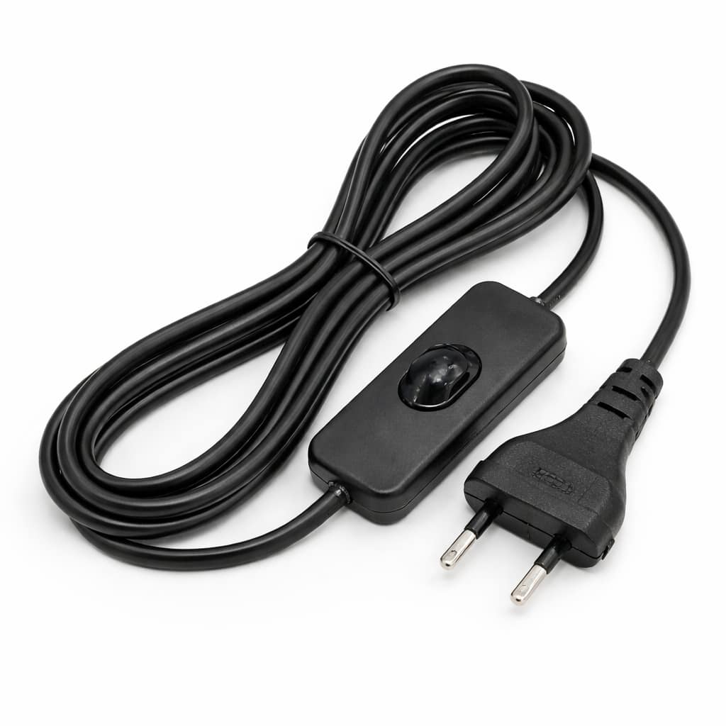 Lámpara decorativa tejida con cable, interruptor y ampolleta incluida sobre fondo blanco